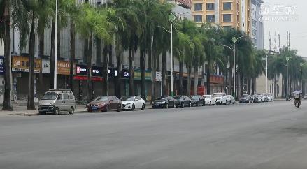 云南瑞丽：8000余名网格员“织密”社区防控网